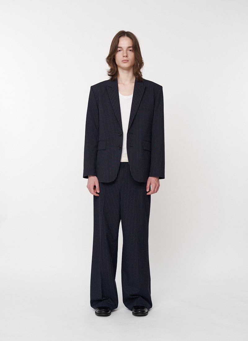 モデル:身長185cm 着用サイズ:42