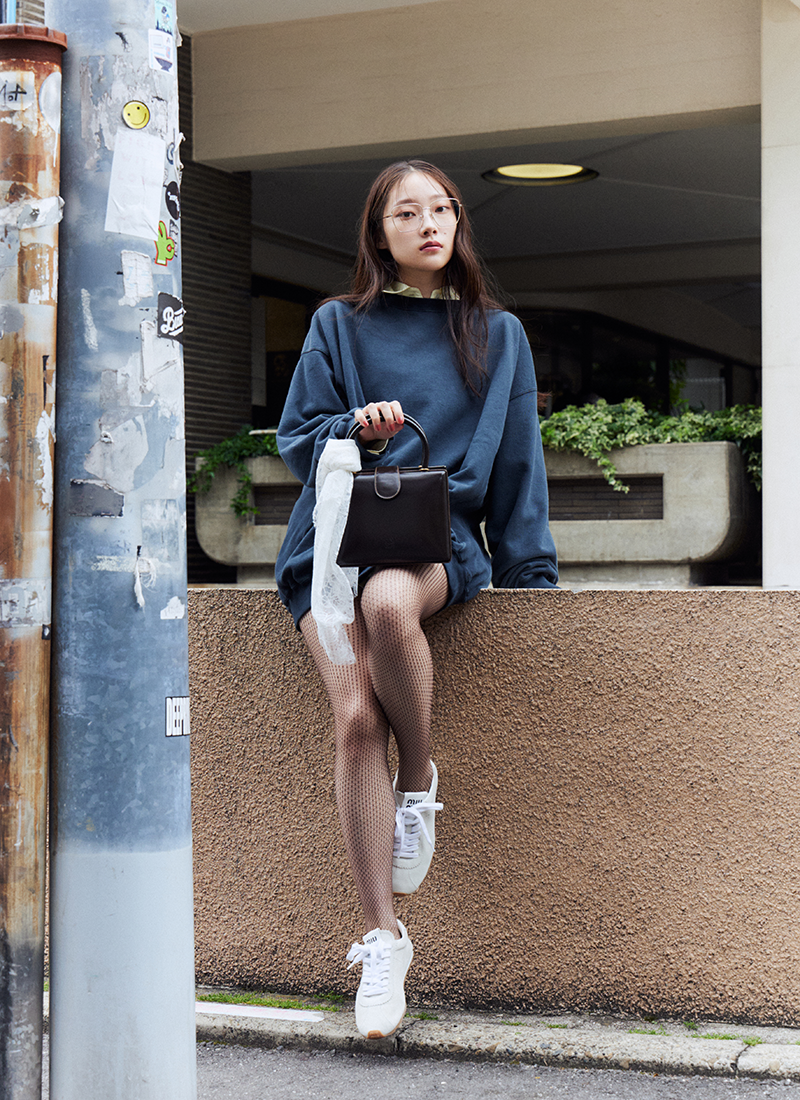 Basic Sweatshirt - Extra Large(42)