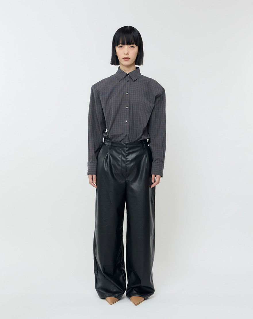 モデル:身長167cm 着用サイズ:F