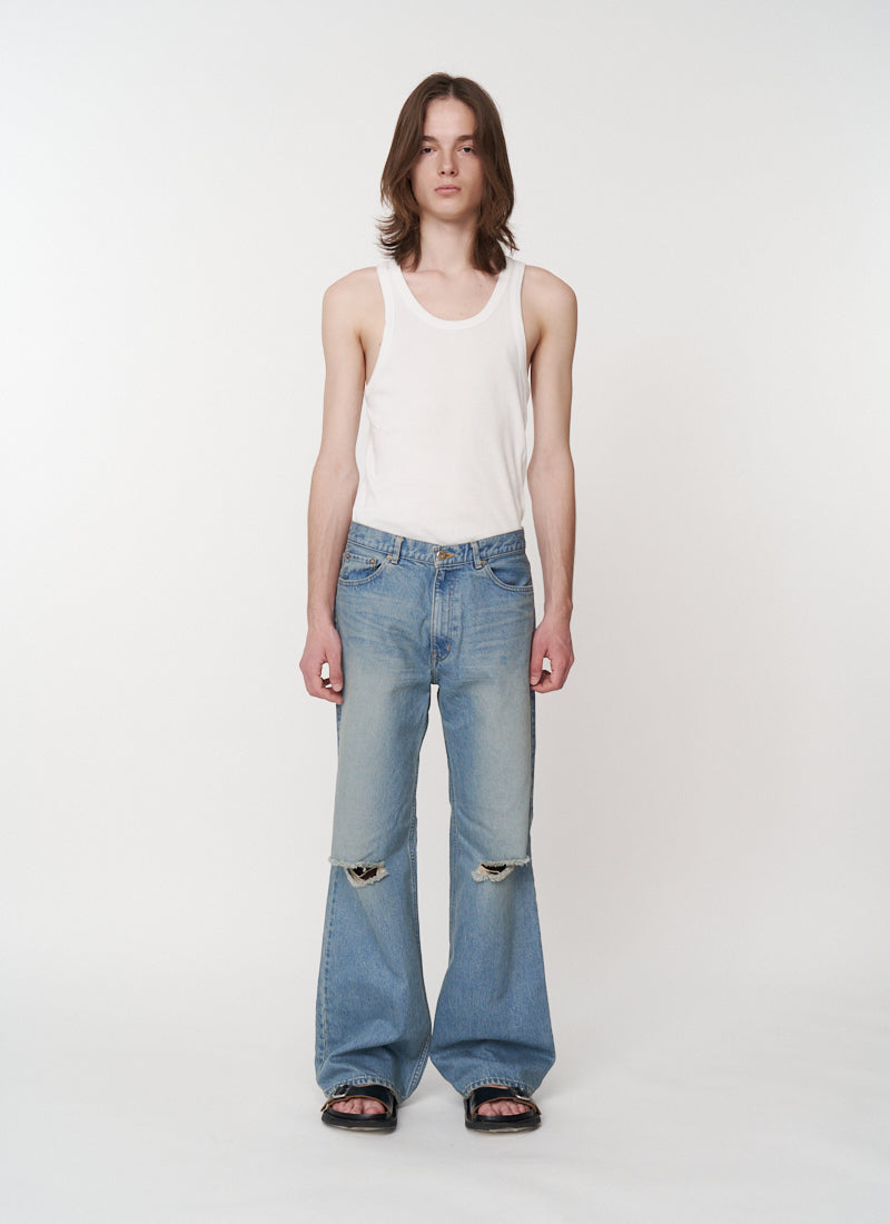 モデル：身長185cm　着用サイズ：F