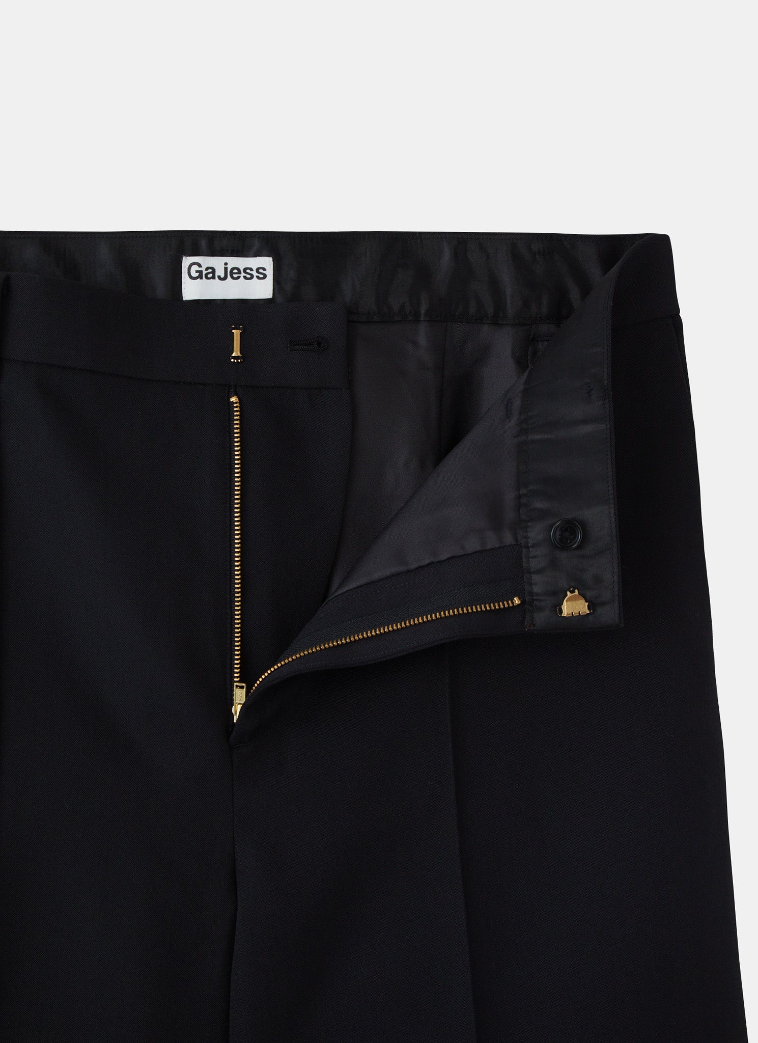 Laurence Half Pants