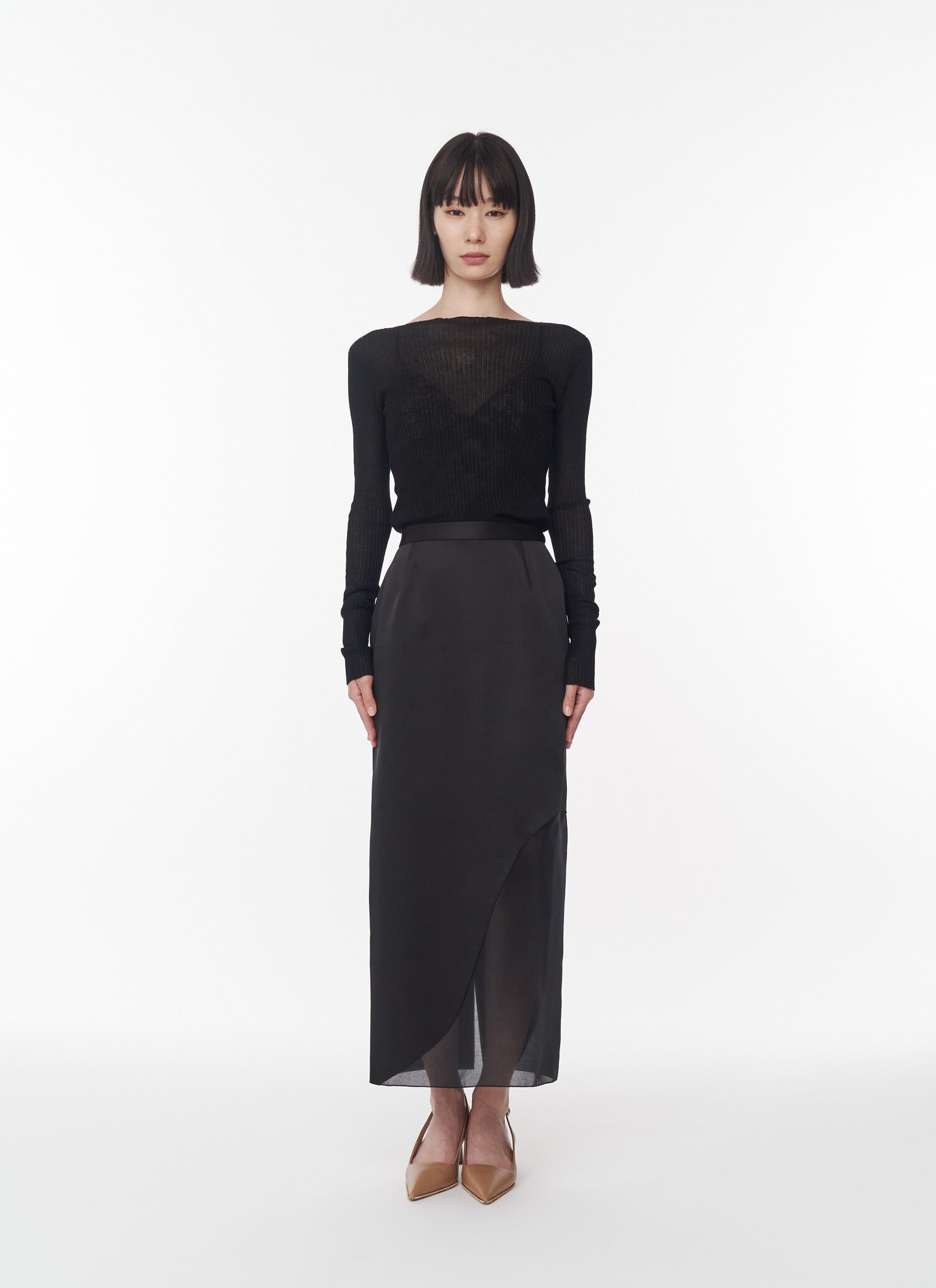 モデル：身長170cm　着用サイズ：36