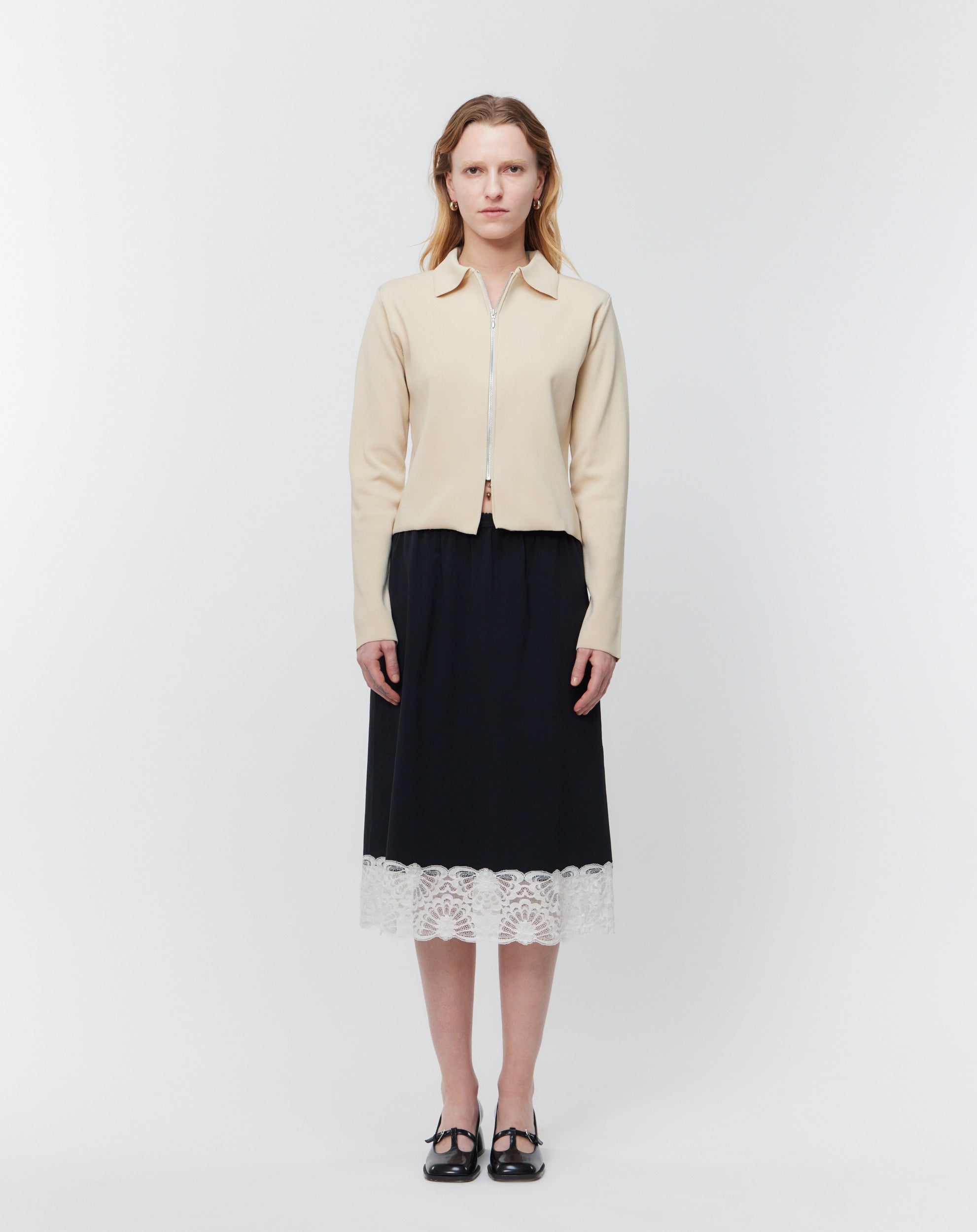 モデル：身長171cm　着用サイズ：36