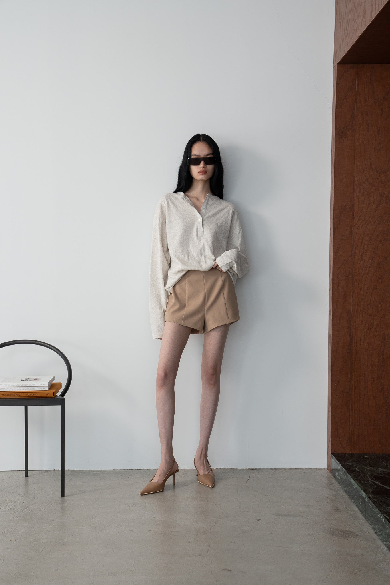【完売品】Gajess ガジェス Marguerite Blouse GUESS Marguerite HotFix Shirt – SHOOZZ