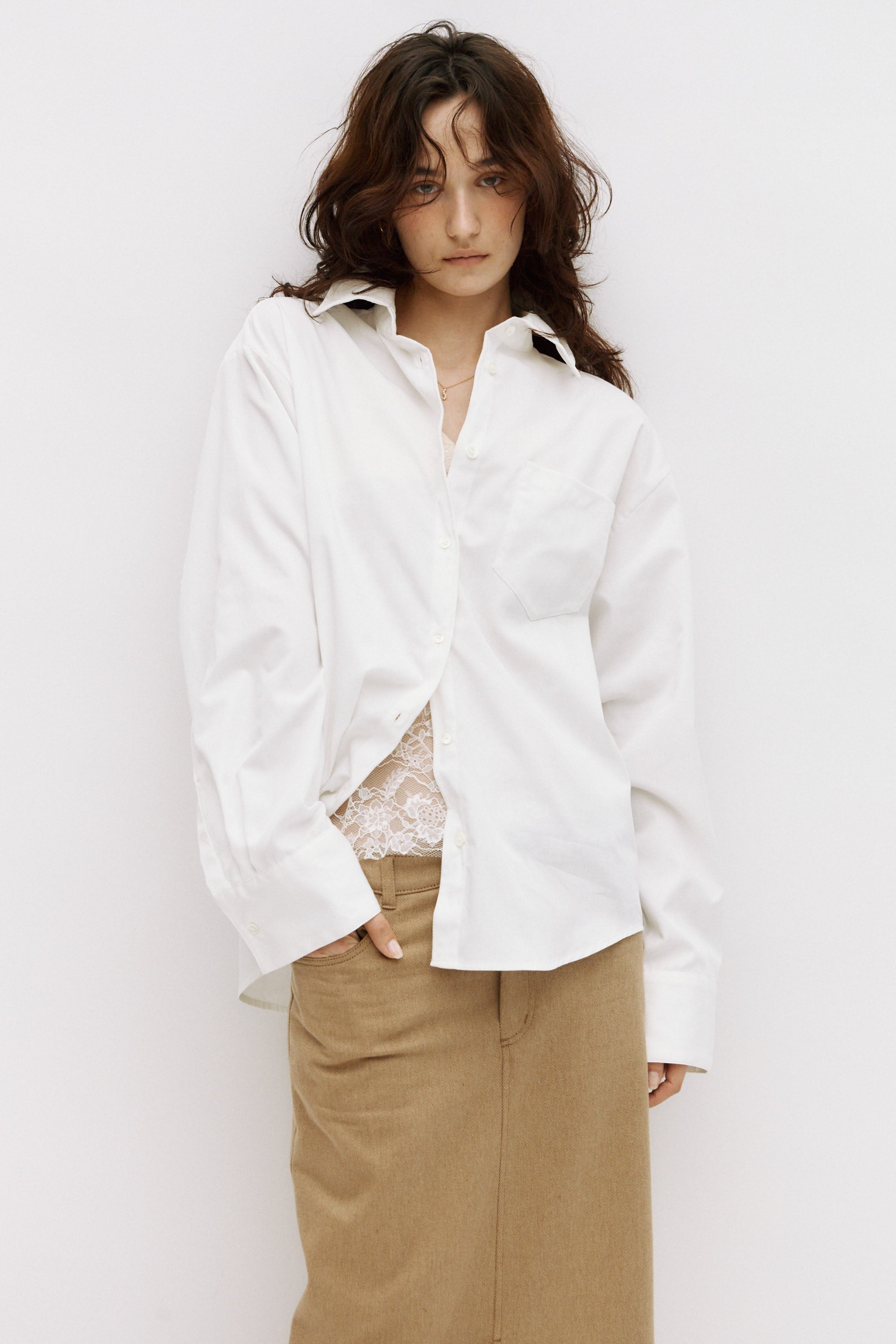 【26FW展示会】Carla White Shirt
